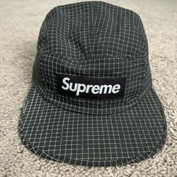 SUPREME 5 PANEL CAMPER HAT