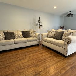 Two -Piece Sofa Set 