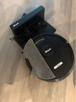Shark Robot Vacuum & Mop