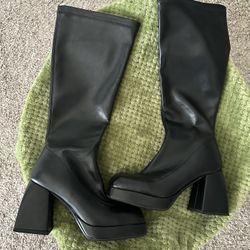 Black Mid Length Boots