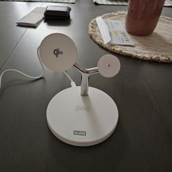 3 IN 1 Wireless Charger
