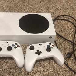 Xbox series S (FOR SALE)