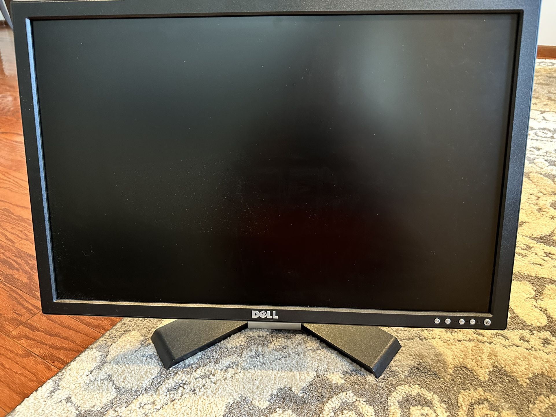 Dell 24 Inch Monitor (1920x1200)