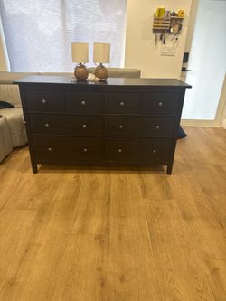 Dresser and 2 night stands