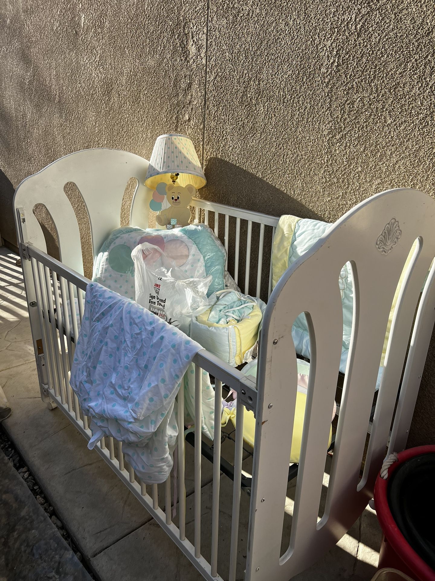 Nod A Way Crib And Nursery Set