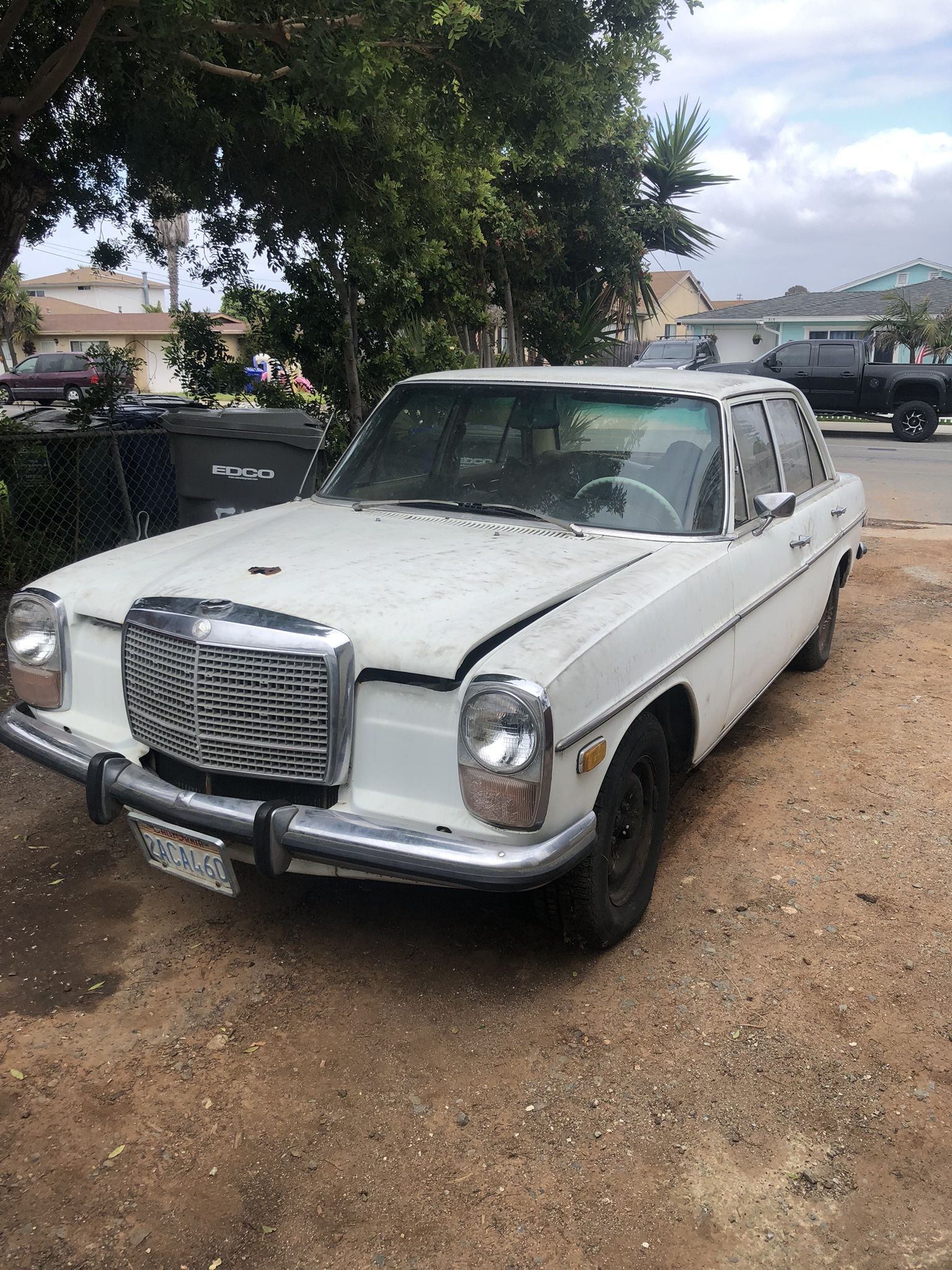 1973 Mercedes-Benz 220