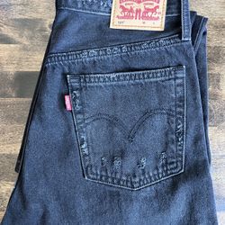 Women’s Levi Jeans