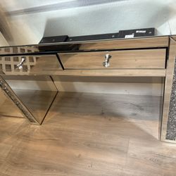 Diamond Mirrored Vanity 