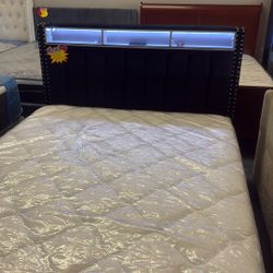 Full Bed With Mattress