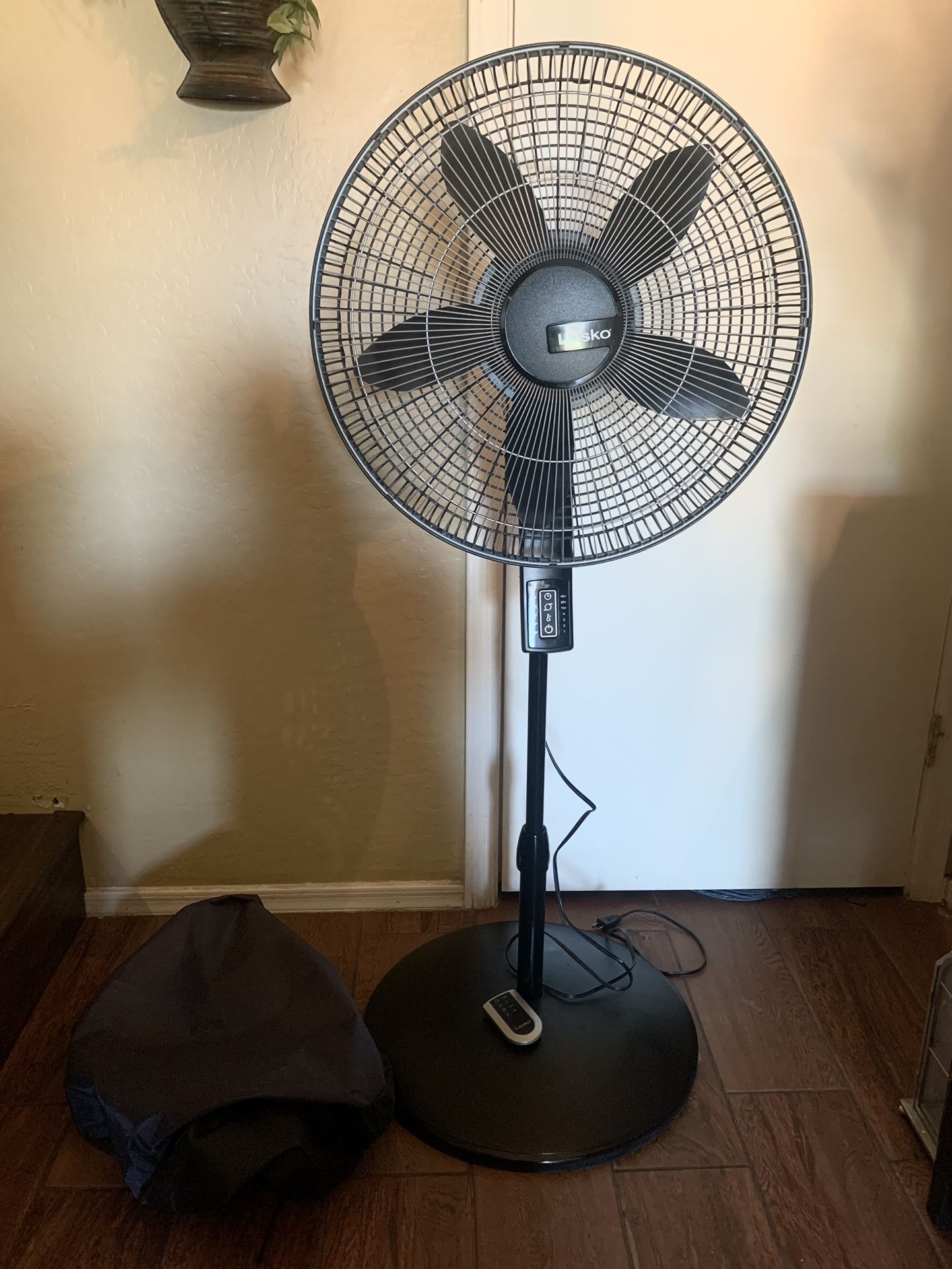 Lasko Pedestal Fan