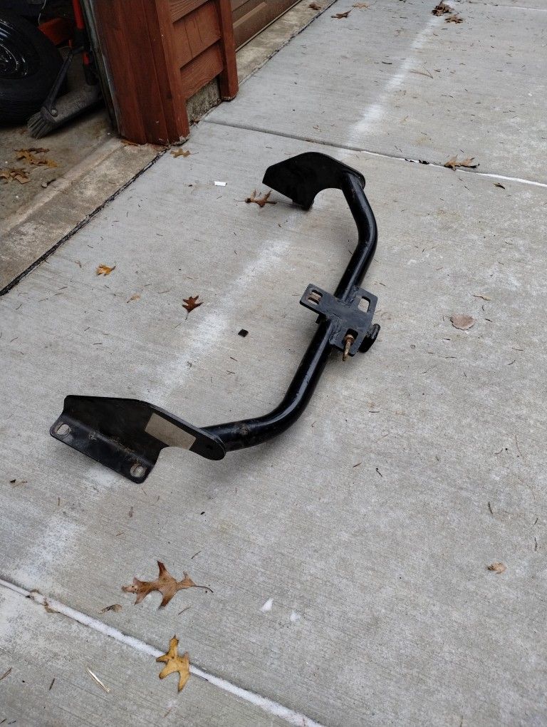 Mitsubishi Mirage Hatchback Trailer Hitch