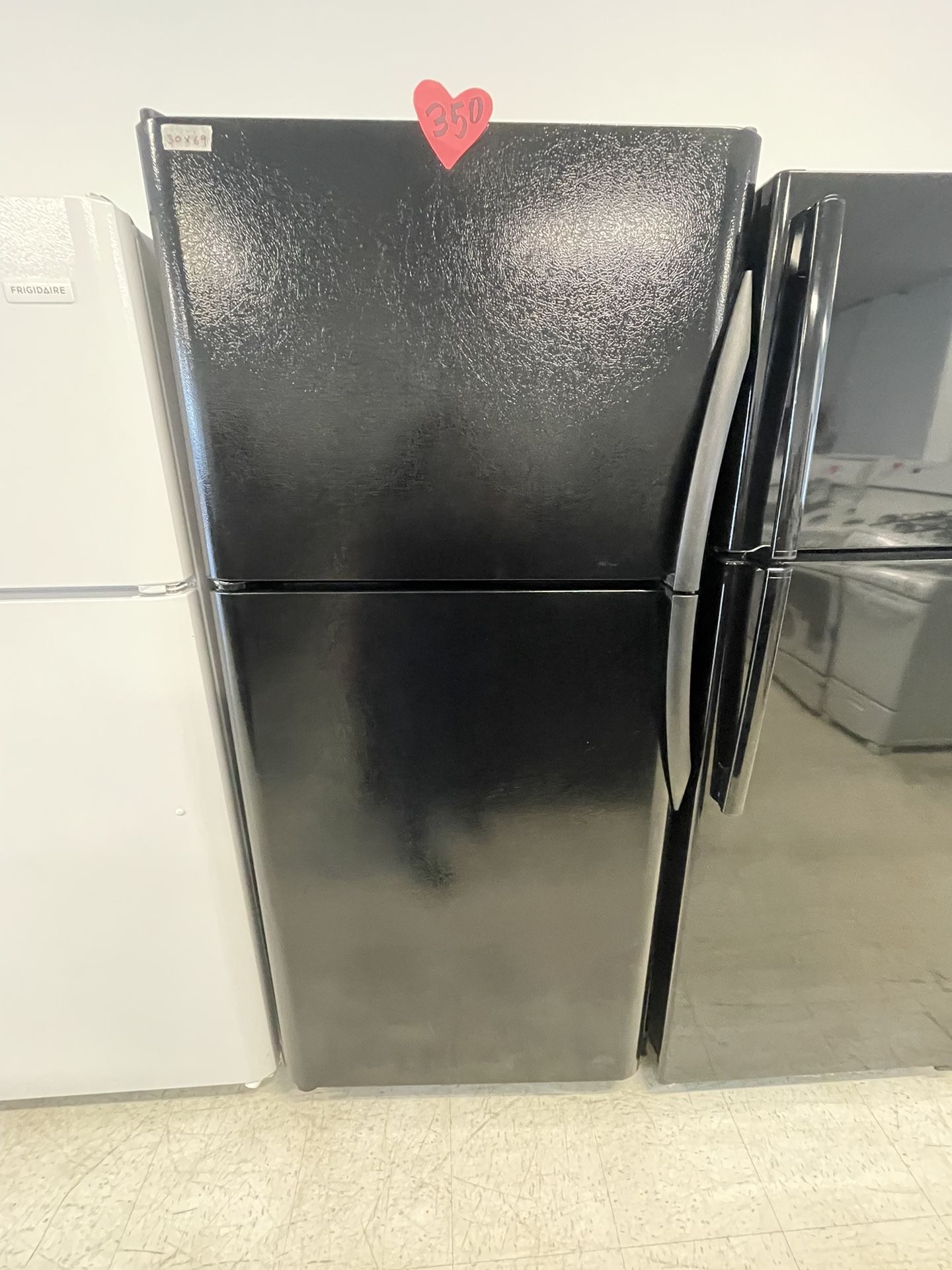 Frigidaire Top Freezer Refrigerator 90days Warranty 