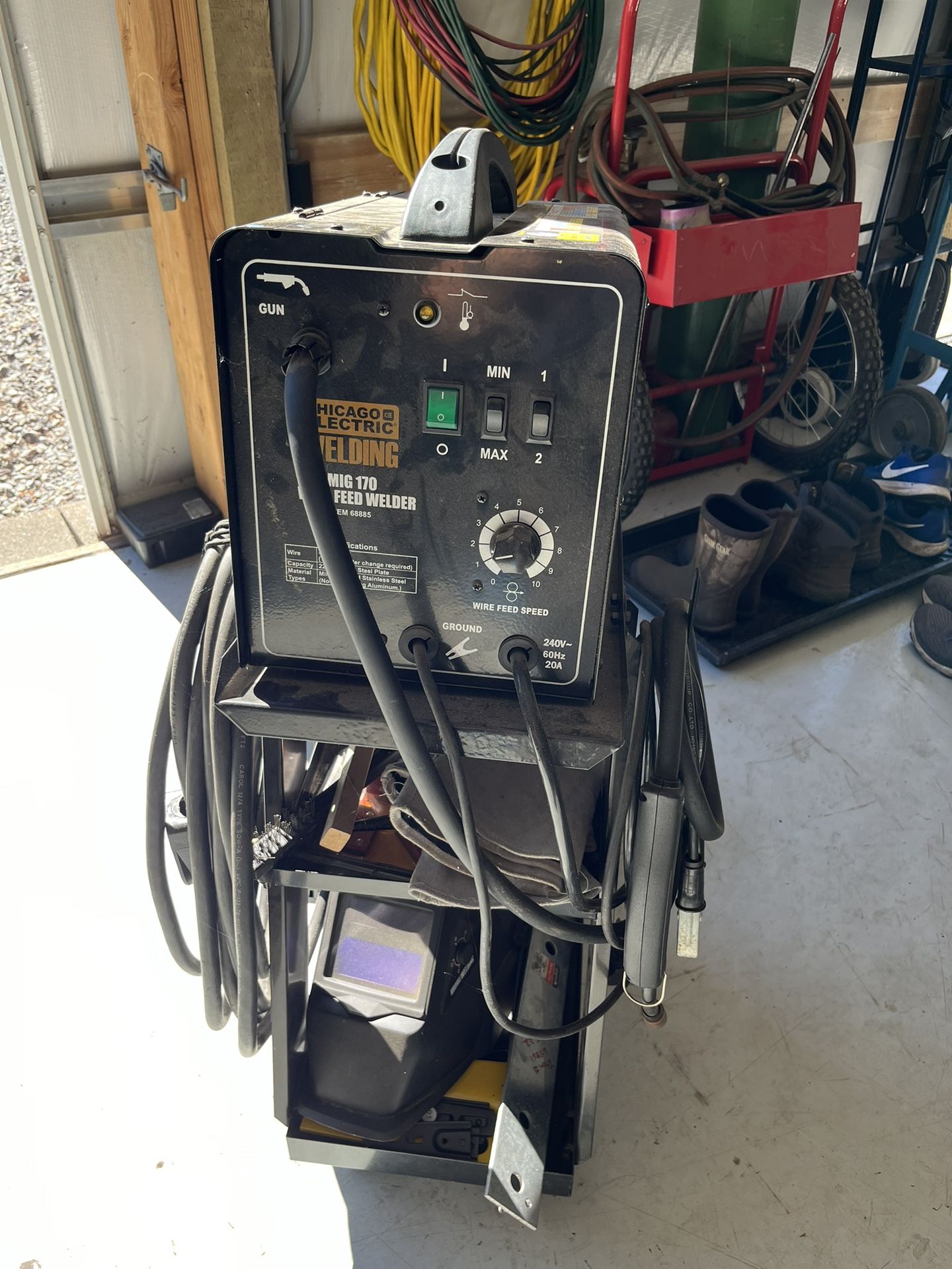 Chicago Electric MiG 170 Wire Feed Welder