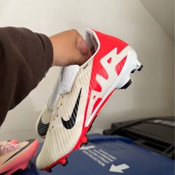 Cleats Nike soccer