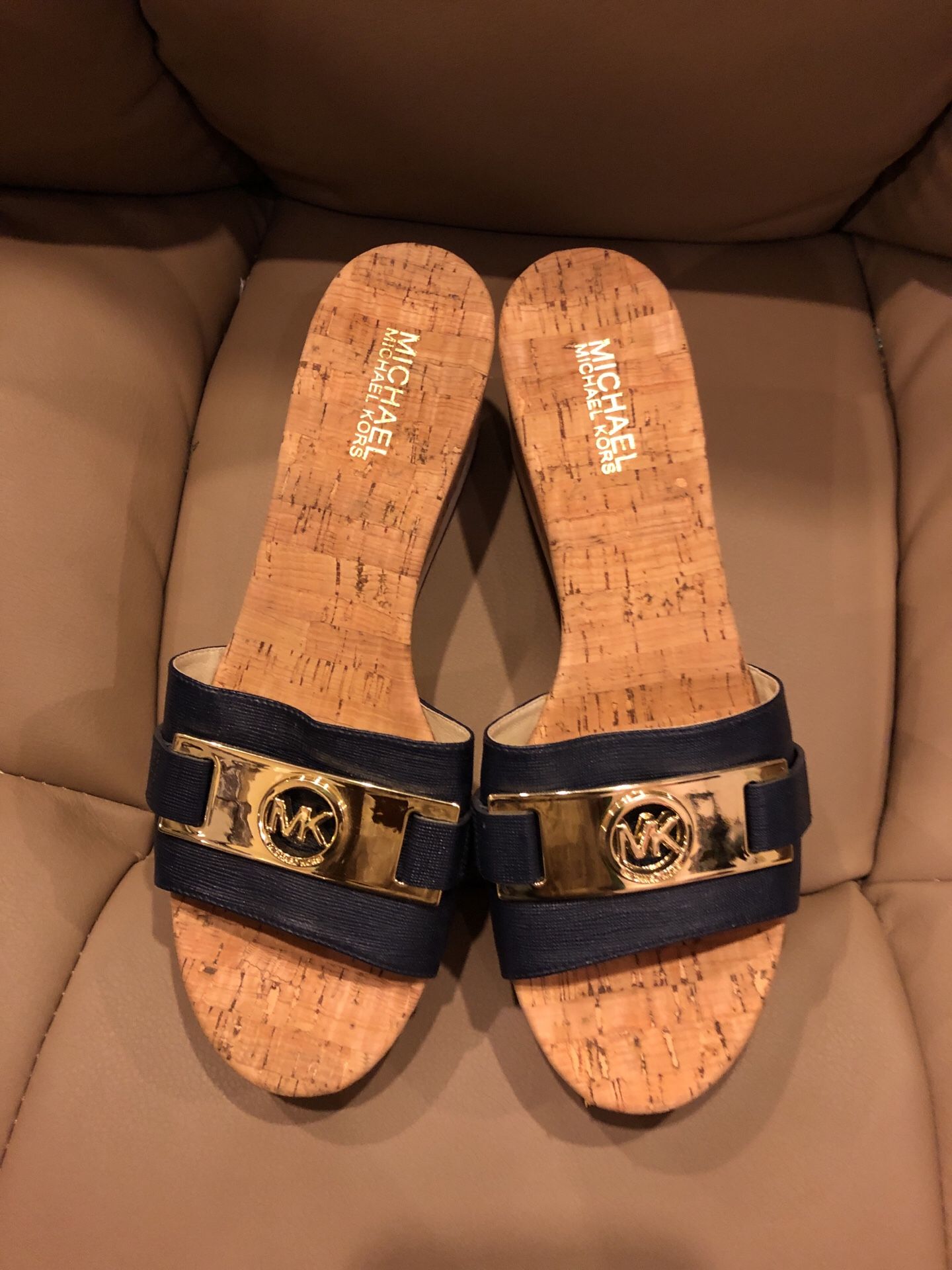 Beautiful Michael Kors wedge slippers