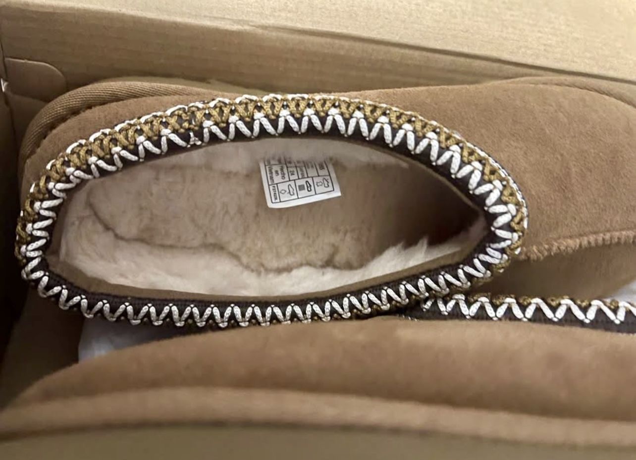 NEW Ugg Tasman women’s 7