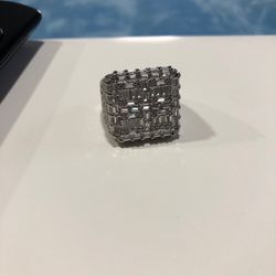 Big diamond ring   Size 11