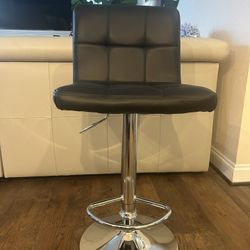 Readjustable Set of 3 Modern Black Faux Leather Swivel Chairs – 2 New In Box 1 Opened But Unused