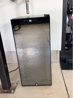 15 bottle wine fridge