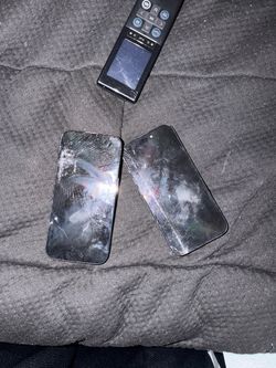 Broken iPhone 15 pros (parts)