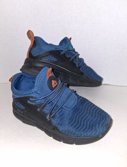 toddler boys size 9 sneakers ONLY $2