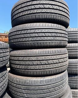 235/55/19 Continental Vendo Tires con 80% de vida las 4