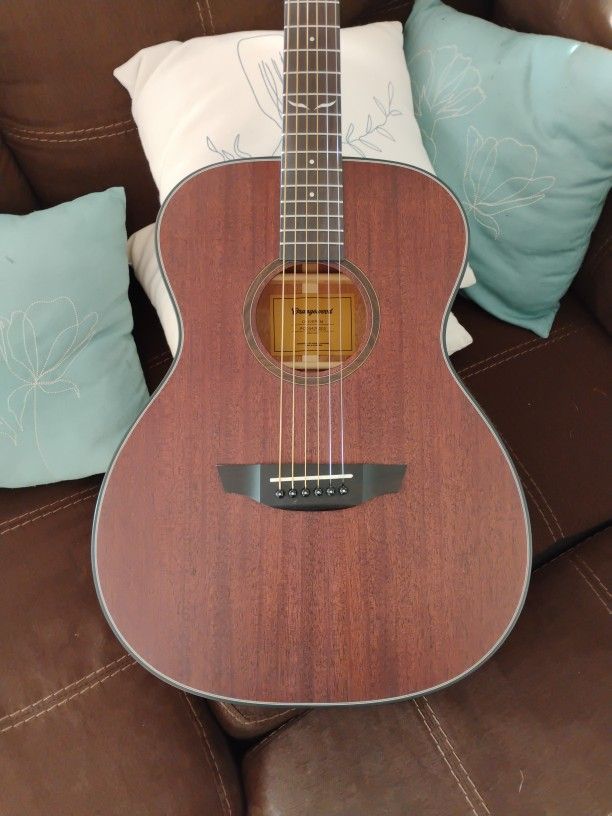 Orangewood Oliver Acoustic Guitar