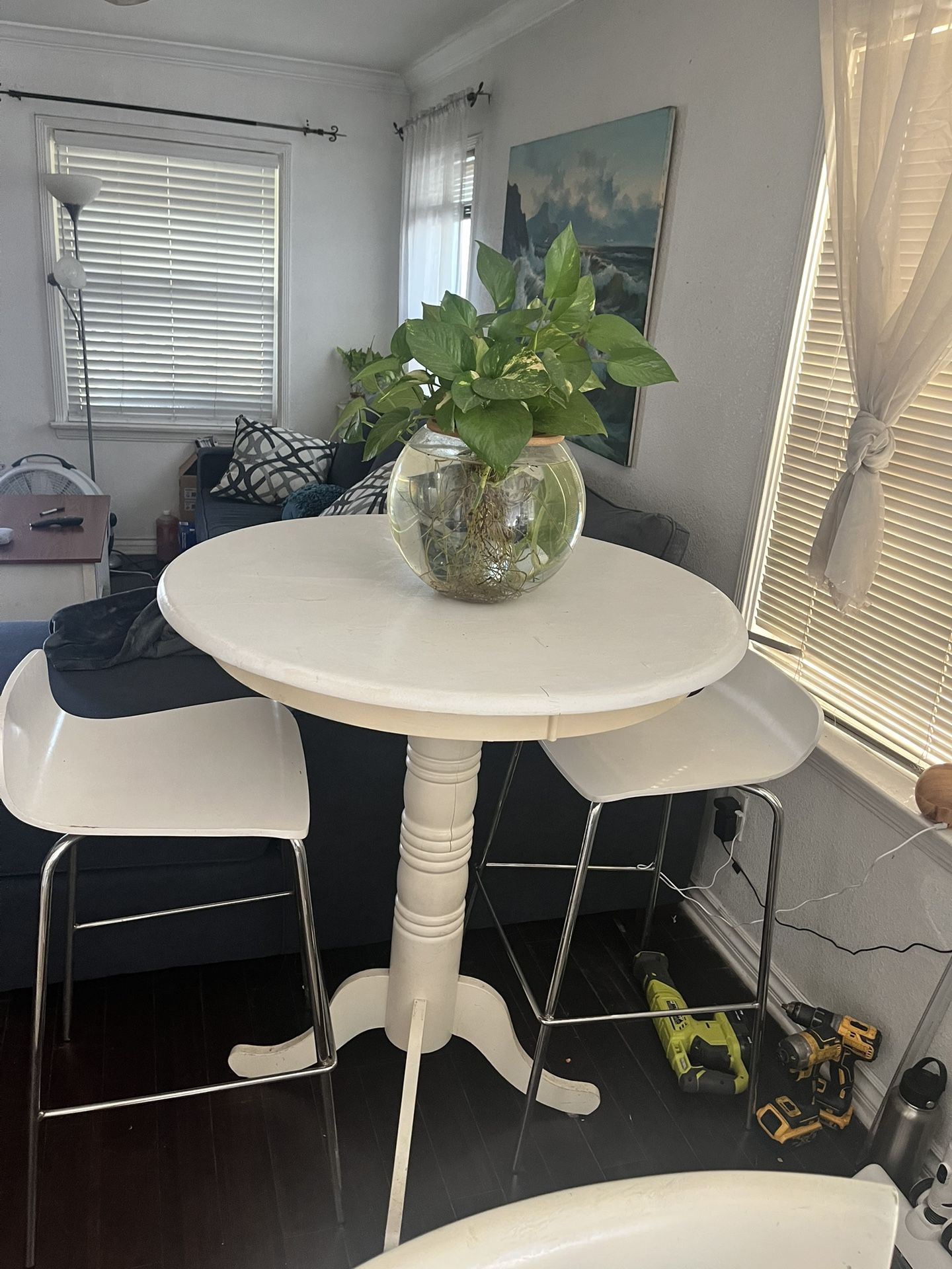 Bar Table