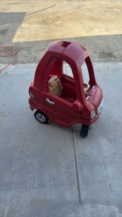 Toy car