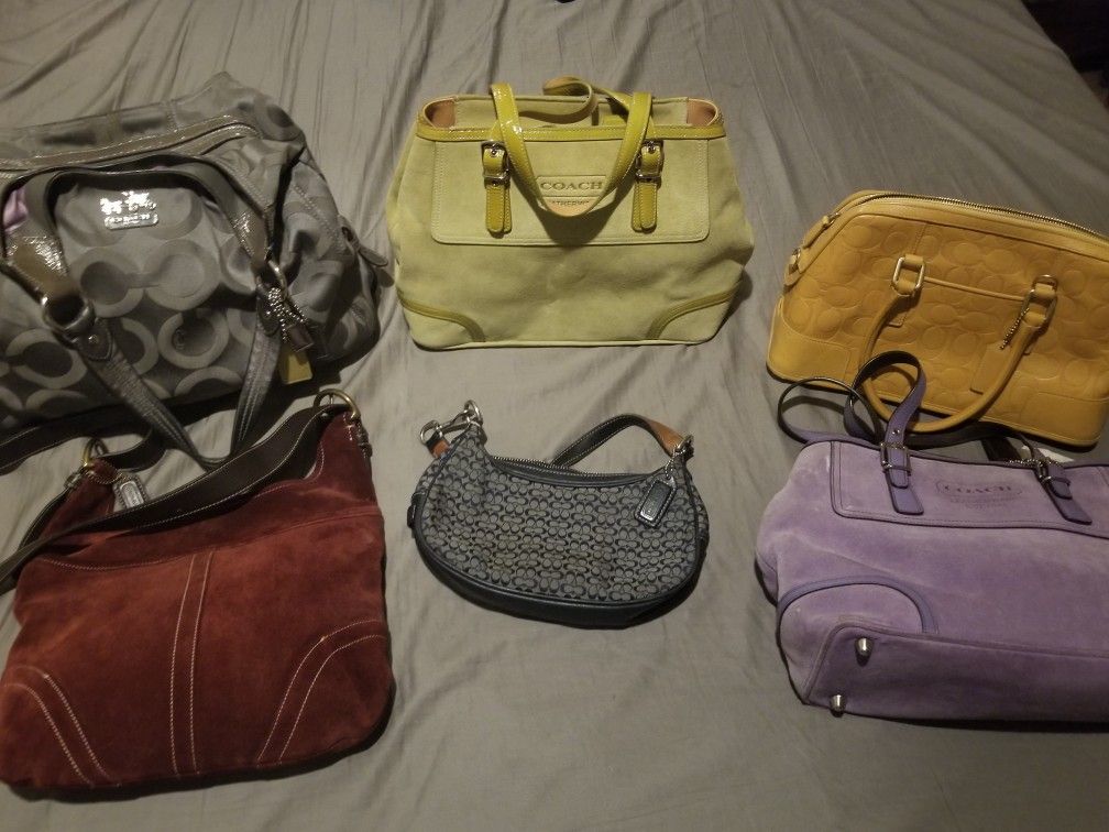 60 Dollars Coach Purses 