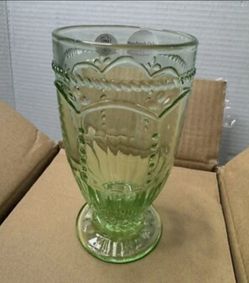 Marbella Mint Footed Glasses