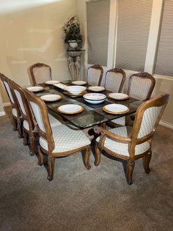 Contemprary 4' by 8' Dining Room Table with Pedestal