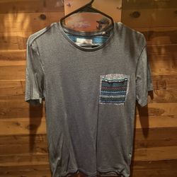 Adult Small ON THE BYAS Tee Shirt