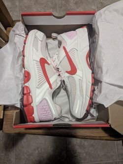 Nike GS Zoom Volero Valentine's Day Shoes