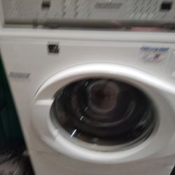 Stackable Washer And Dryer 