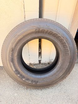 Bridgestone M760 11R22.5 Commercial Truck Tire - Excellent Tread - $150
