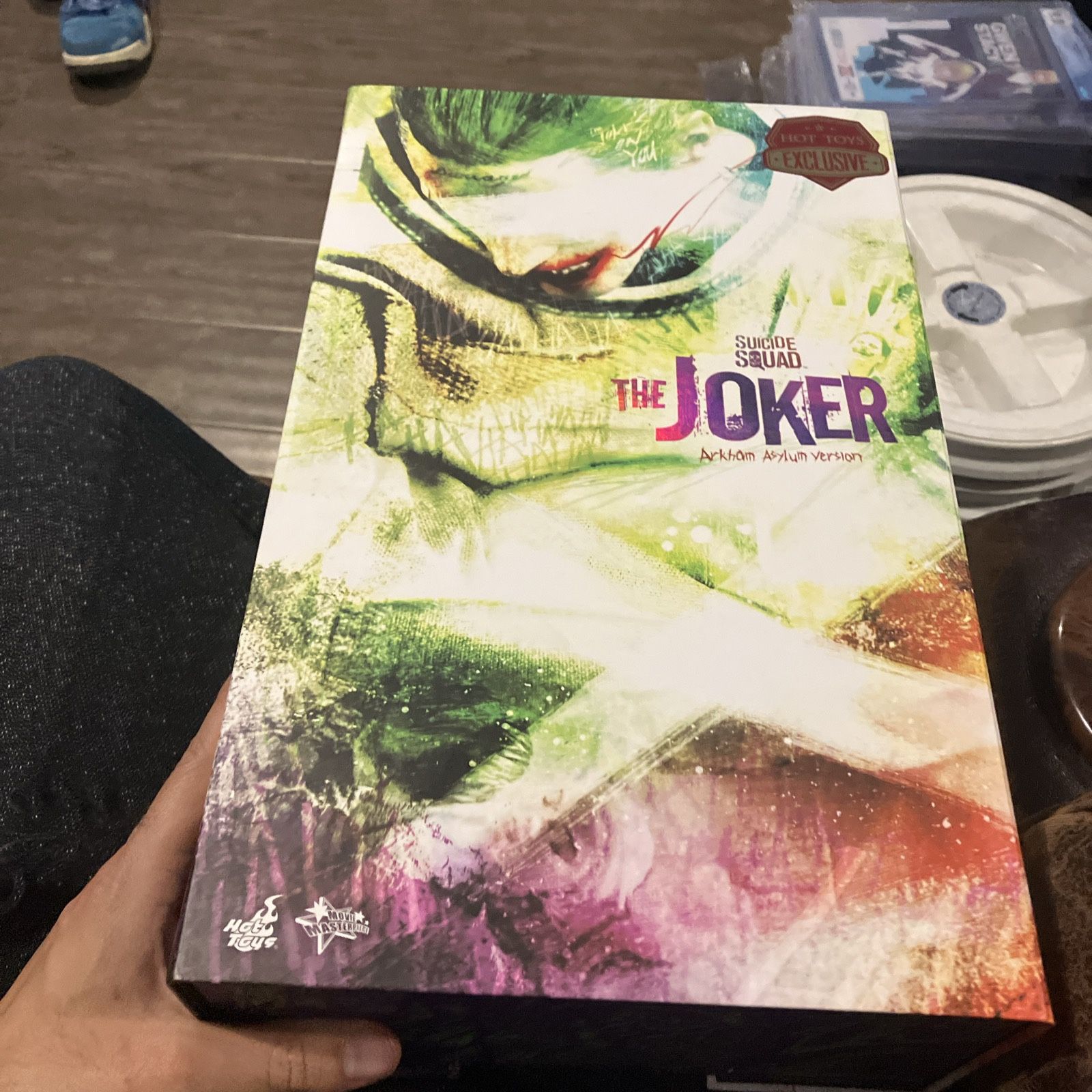 Hot Toys Suicide Squad The Joker Arkham Asylum Version 1/6 Scale (902769) New