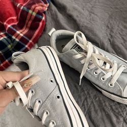 Grey converse 