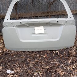 Tailgate Kia Rondo  2007-12