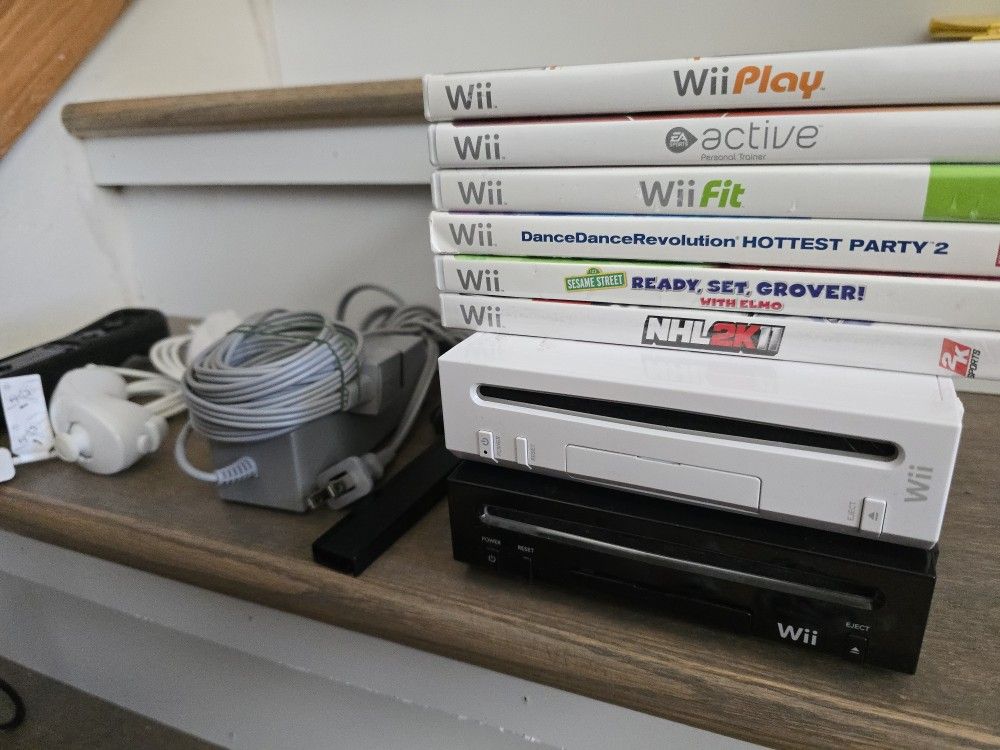2 Nintendo Wii Consoles, Games, Cables - Working