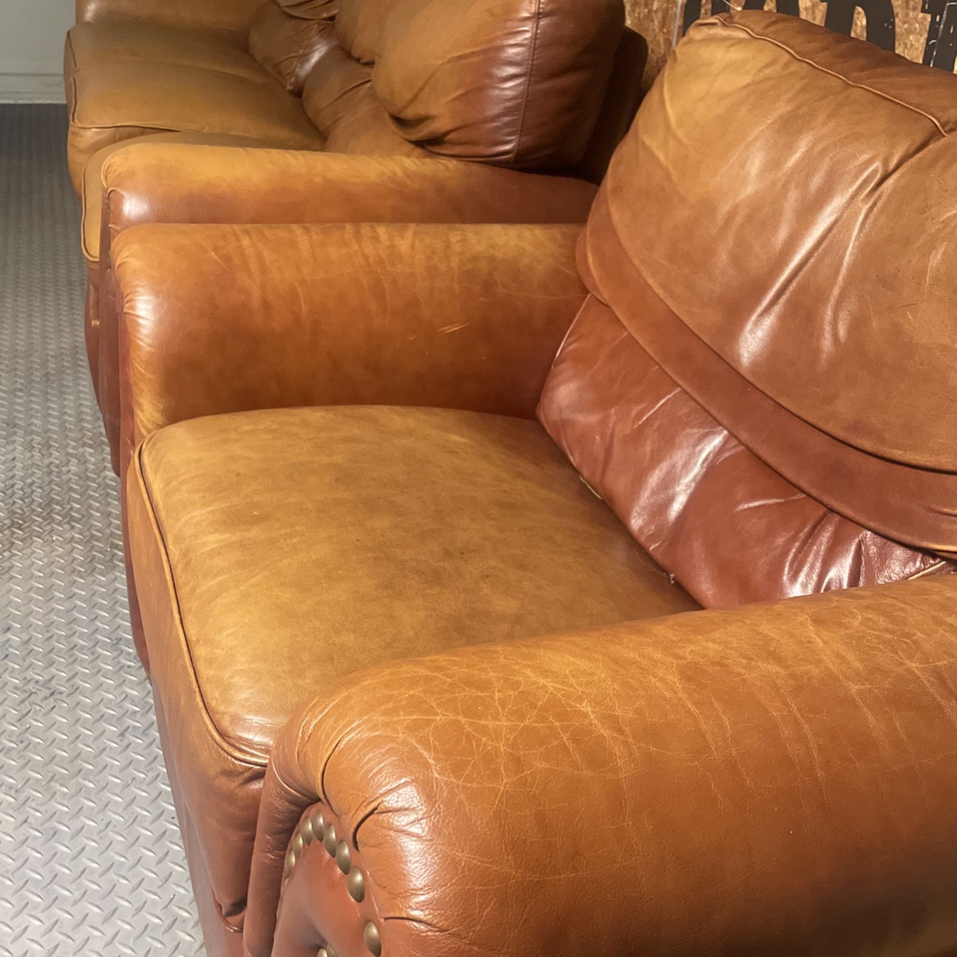 Leather sofa Plus recliner 