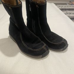 Women’s Timberland Boots Size 7