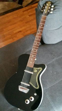 Wonderfull guitar a delco 300