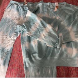NWT Victoria’s Secret Sweat Outfit 