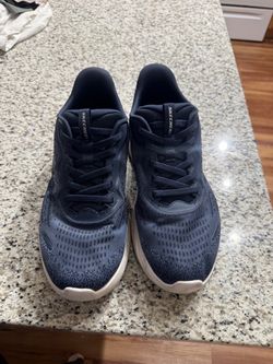 Skechers runner shoes talla 10 — Buen estado