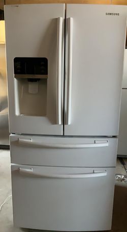 Samsung 4 Door  White Counter Depth Refrigerator Fridge
