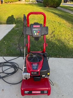Craftsman 2800 PSI / 2.3 GPM Gas Pressure Washer powered by a Briggs & Stratton engine.