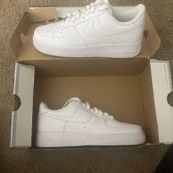 white Air Forces 