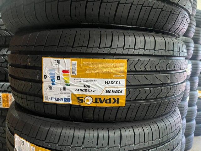 235 50 19 New Tires Set
