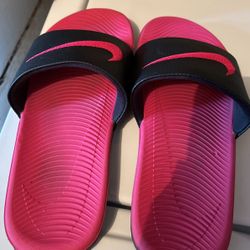 Nike Size5 Youth 